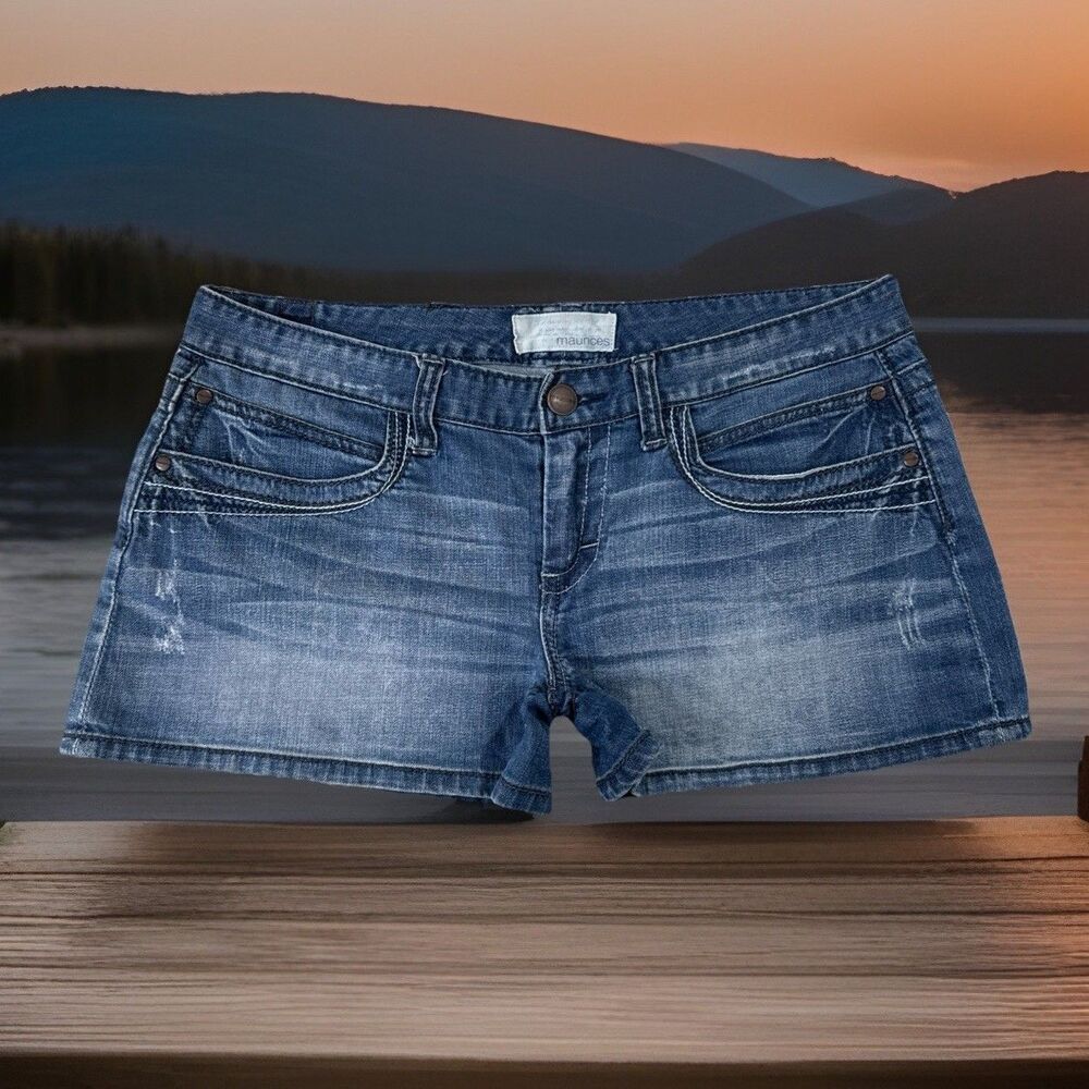 Maurices Low Waist Denim Shorts 11/12 (W33 Inseam 2) Blue Embroidered Juniors